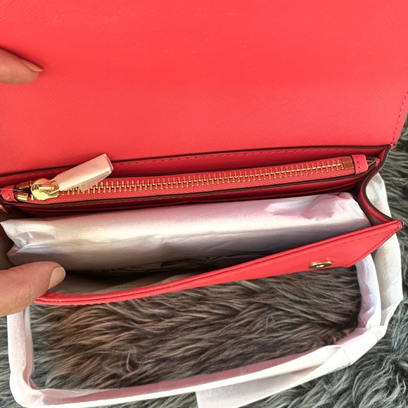 NWT MK 3 in 1 crossbody clutch wristlet coral - Picture 3 of 9